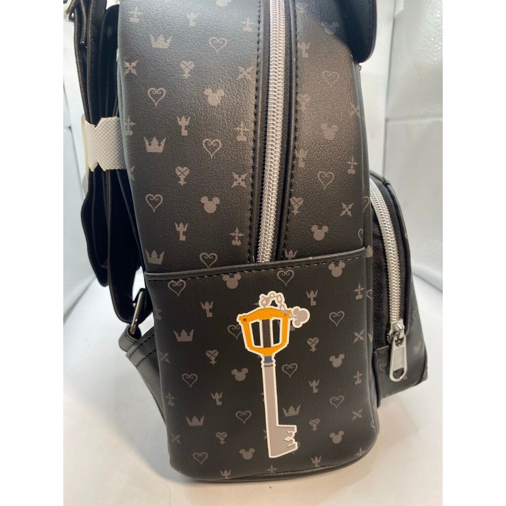 Disney Loungefly Mickey Kingdom Hearts Mini Backpack NWT GameStop Exclusive - Picture 3 of 4
